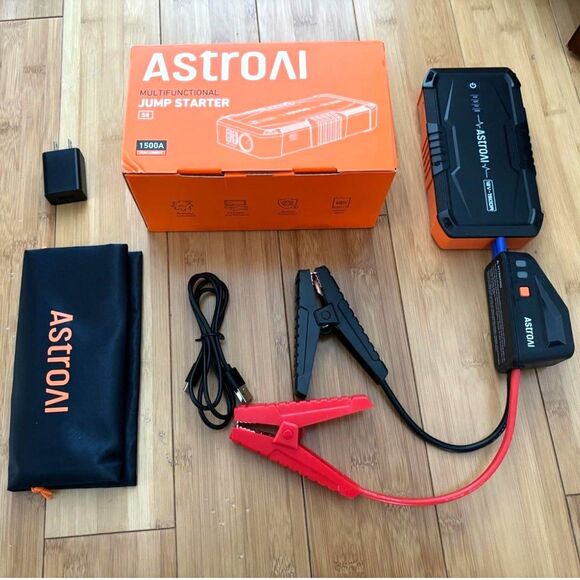 S8 Car Battery Jump Starter, 1500A Jump Starter Battery Pack - Picture 1 of 5